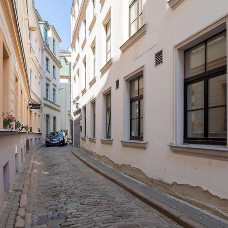 Spacious 1-Bedroom Apartment In The Heart Of Old Town 리가 외부 사진