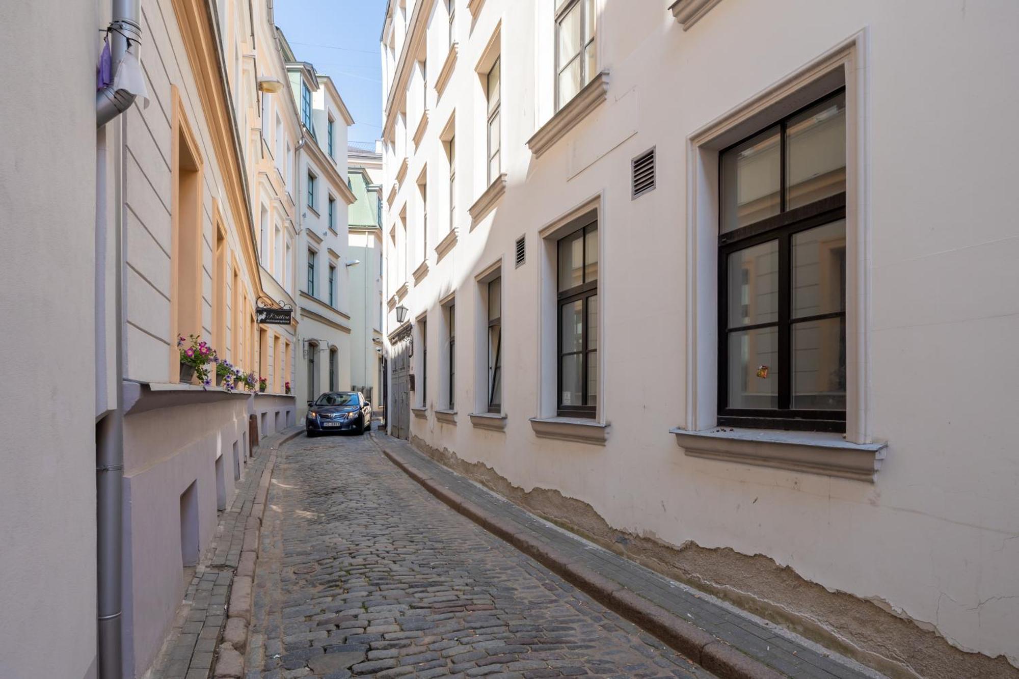 Spacious 1-Bedroom Apartment In The Heart Of Old Town 리가 외부 사진